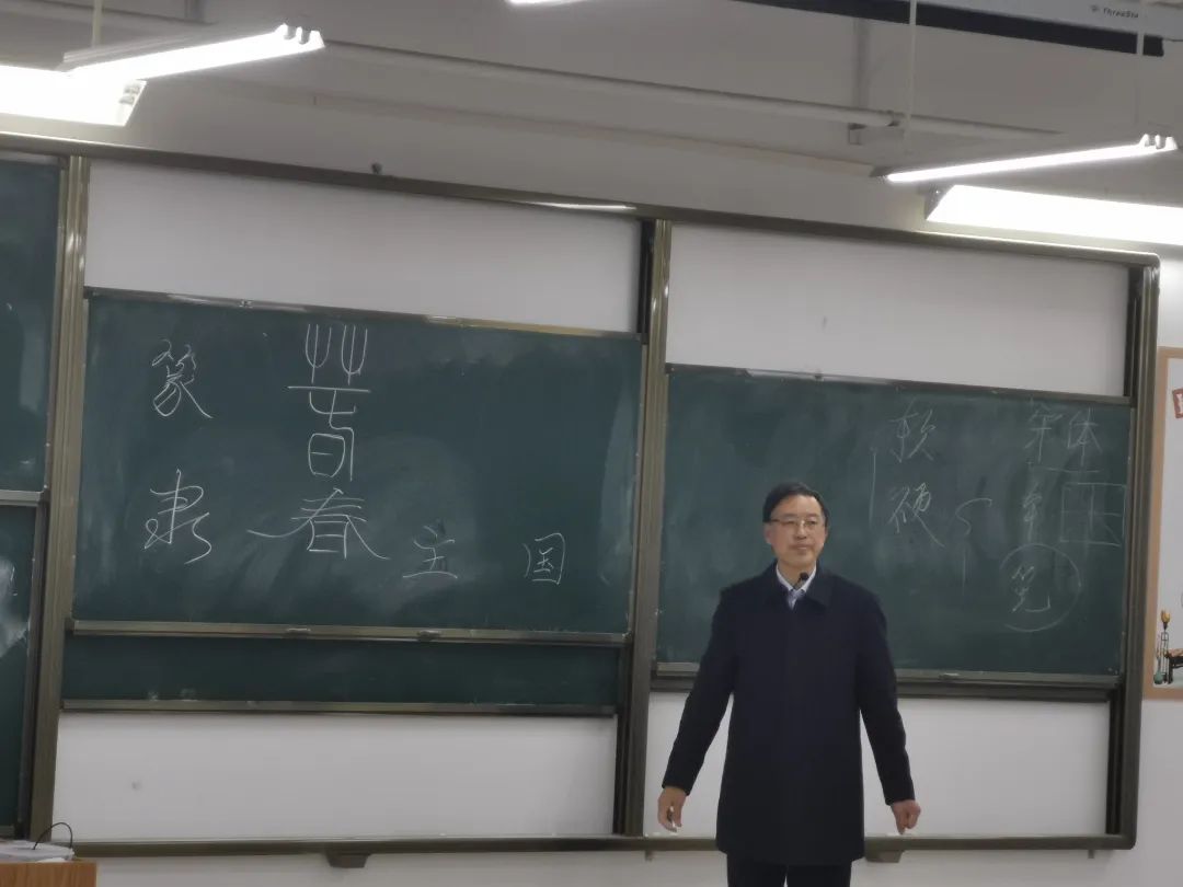 笔墨琴瑟耀青春 高雅艺术进课堂丨郑州卫生健康职业学院公共艺术选修课全面开设