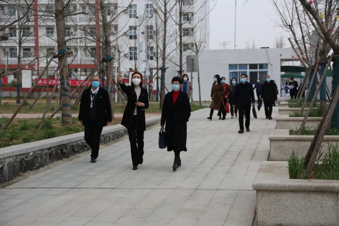 查摆问题明思路 砥砺奋进谱新篇丨省高校思政课听课调研专家组莅临学校指导工作