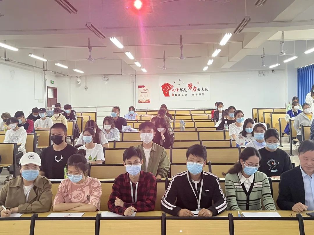 情系国防 有你有我丨护理系开展国防教育主题演讲比赛