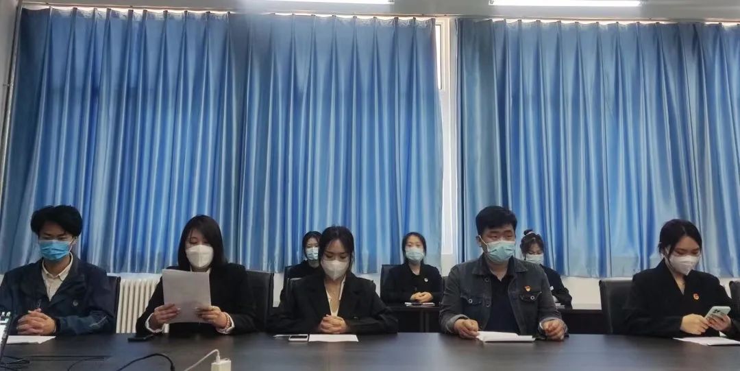 5.22第二届学生代表1.jpg 5.22第二届学生代表1.jpg