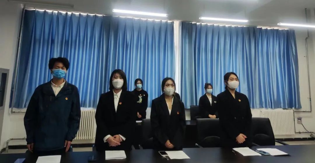 5.22第二届学生代表2.jpg 5.22第二届学生代表2.jpg